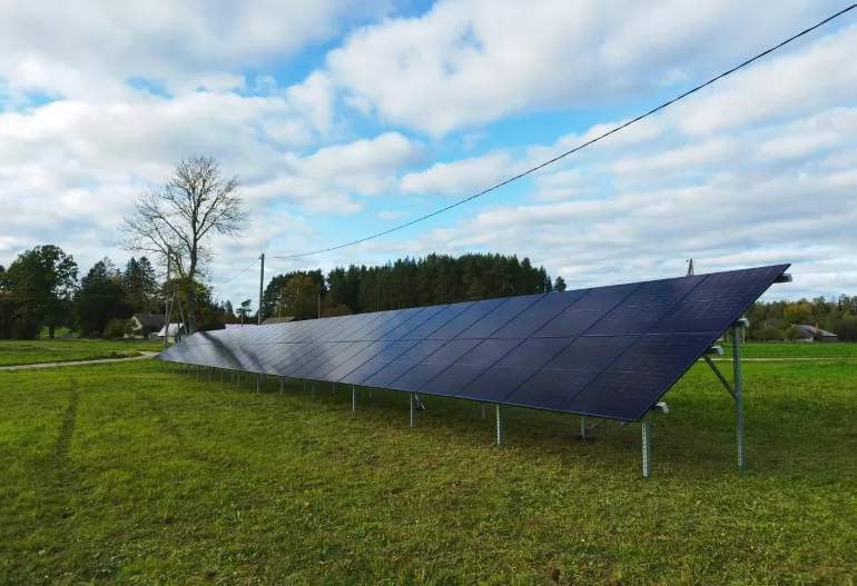 Saules parks uz zemes, Aluksne