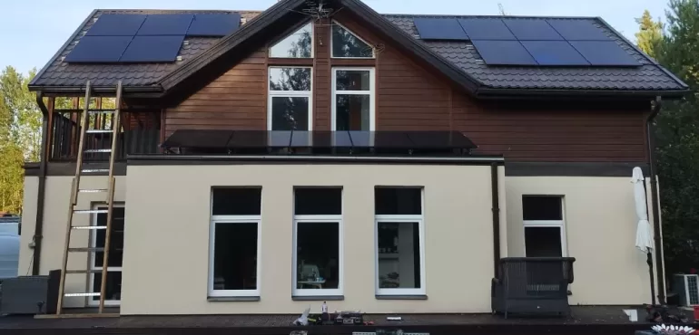 Saules paneli jumta, Acone