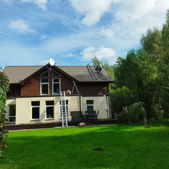 Saules paneli jumta, Acone