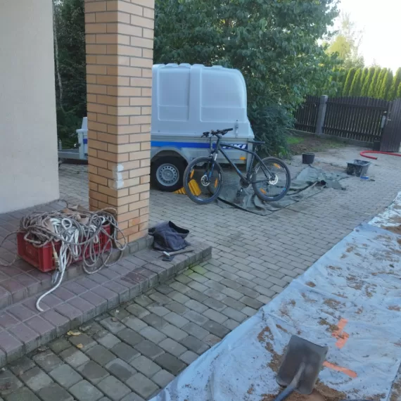 Saules paneļu jumts, Acone