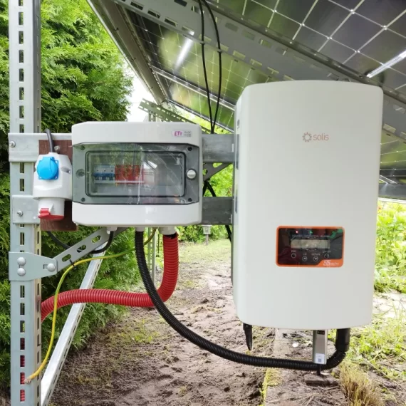 Saules invertori Solis